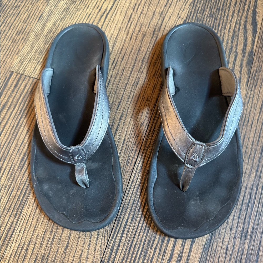 Olukai Ohana Pewter Vegan Leather Flip Flop 38 8 8.5